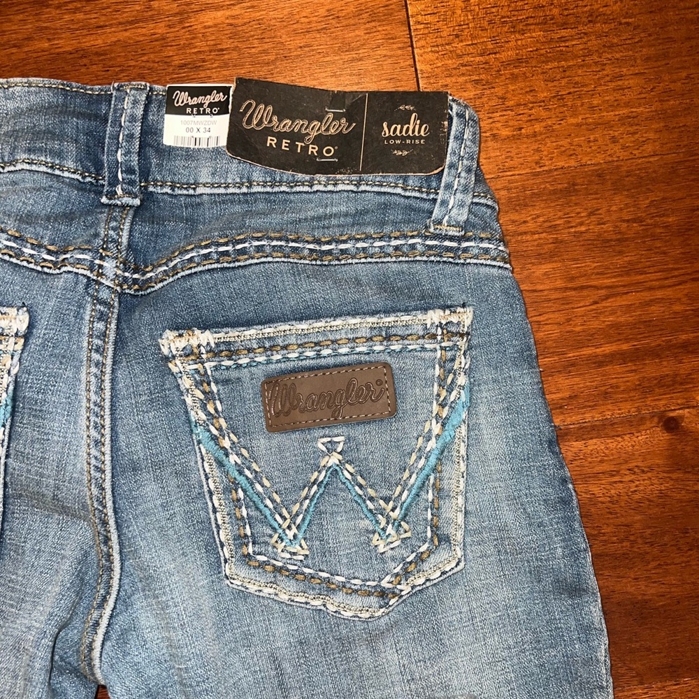 Wrangler Retro Boot Cut Sadie Low-Rise Jeans